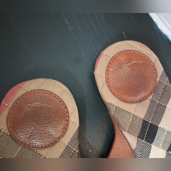 Burberry Plaid Leather Thong Sandals 38 Womens US 7.5-8 Quilted Buckle Authentic - Picture 8 of 11